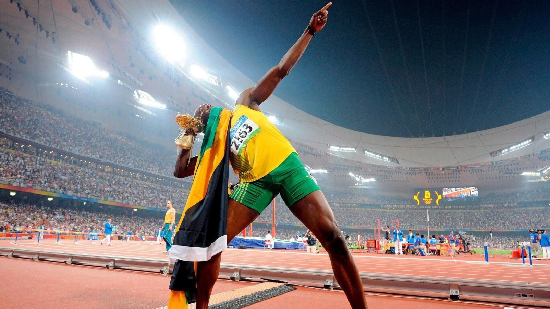 德甲联赛激战正酣,拜仁慕尼黑紧追榜首多特蒙德