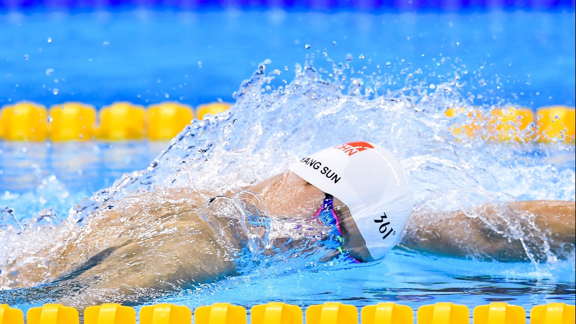 中国皮划艇队亚锦赛勇夺三金 新生代选手展现强劲实力